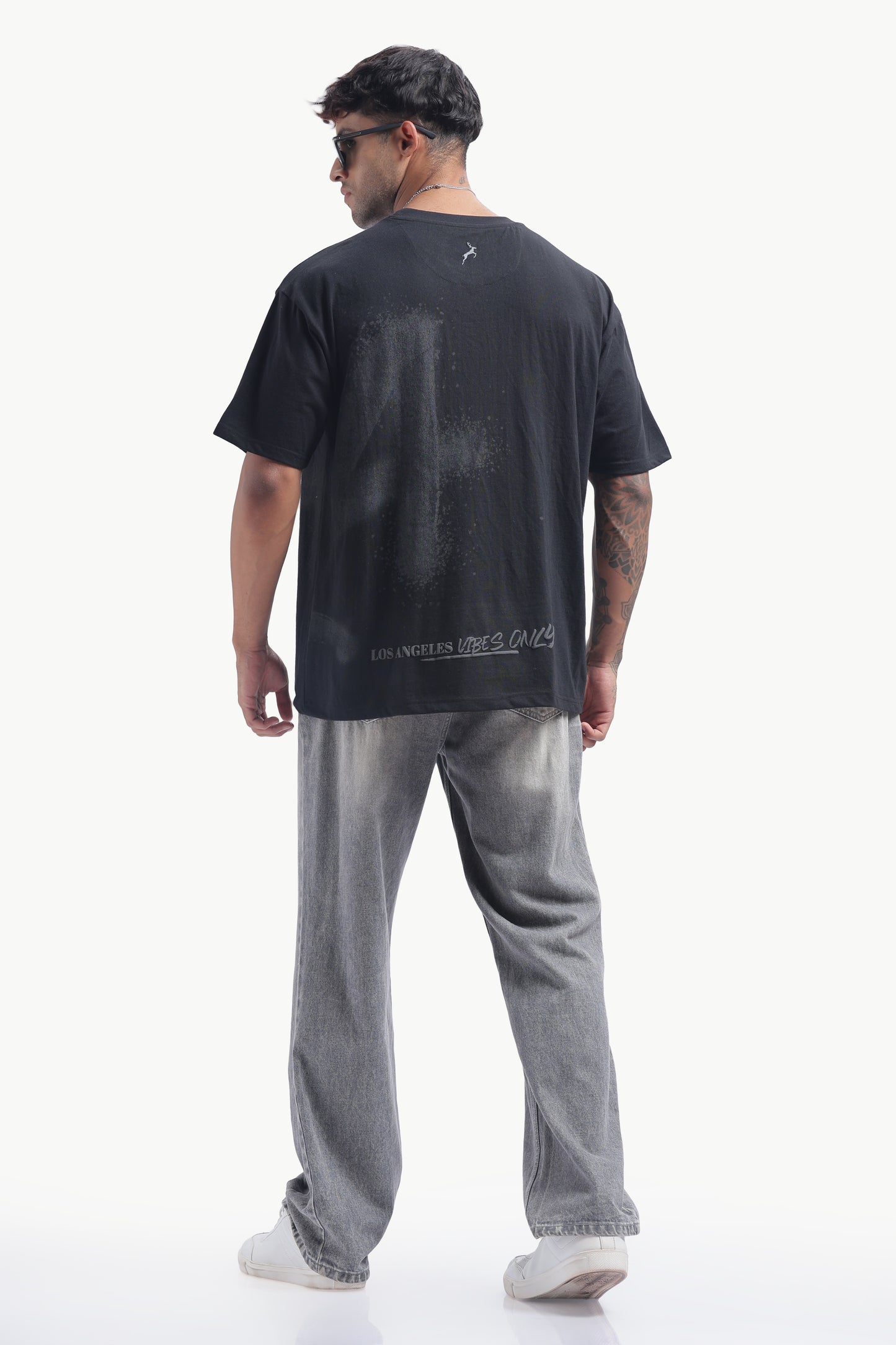 Relaxed Fit Single Jersey Unisex T-Shirt | Black with LA Puff Print